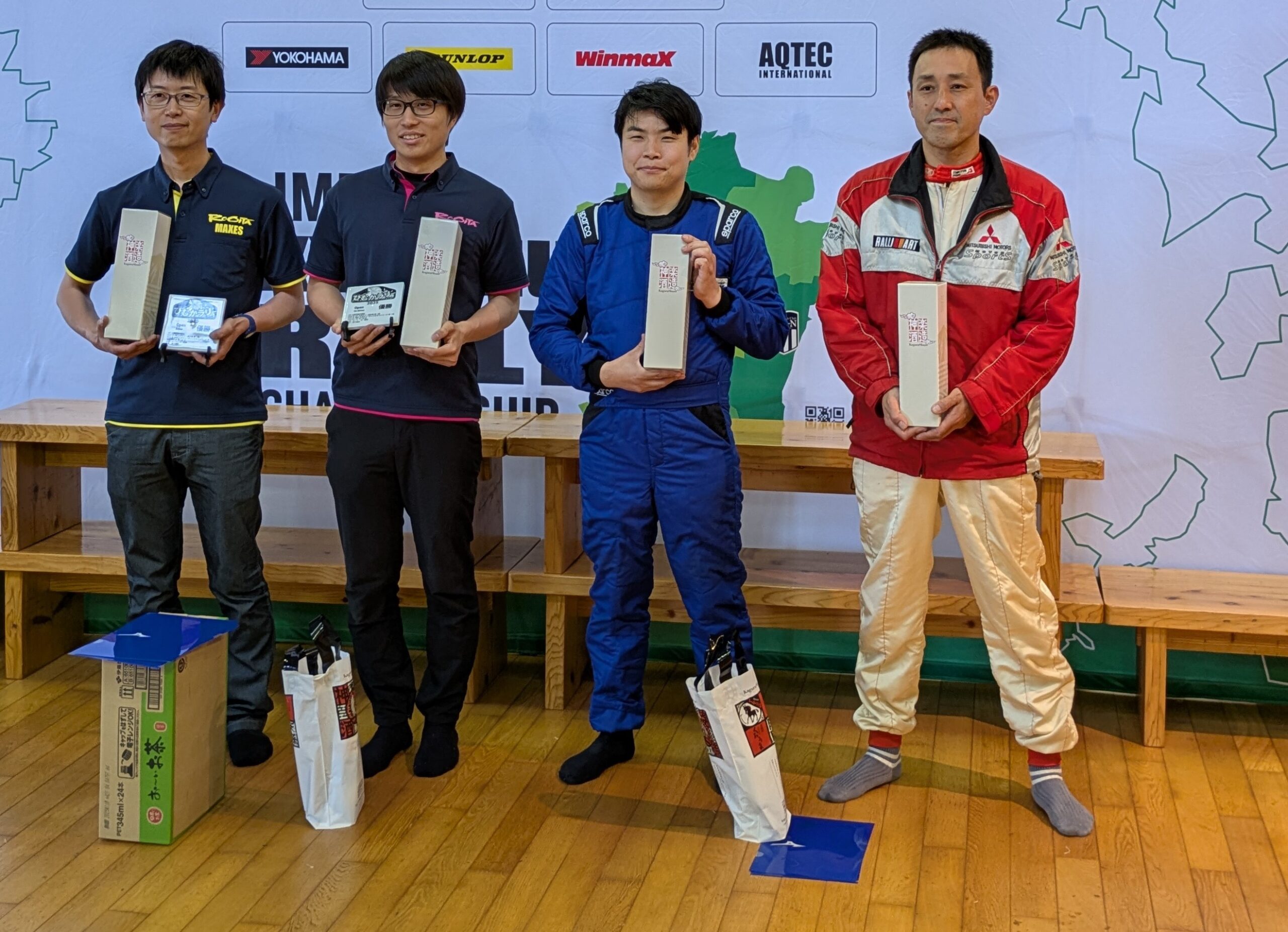 2位入賞おめでとう(右2名)